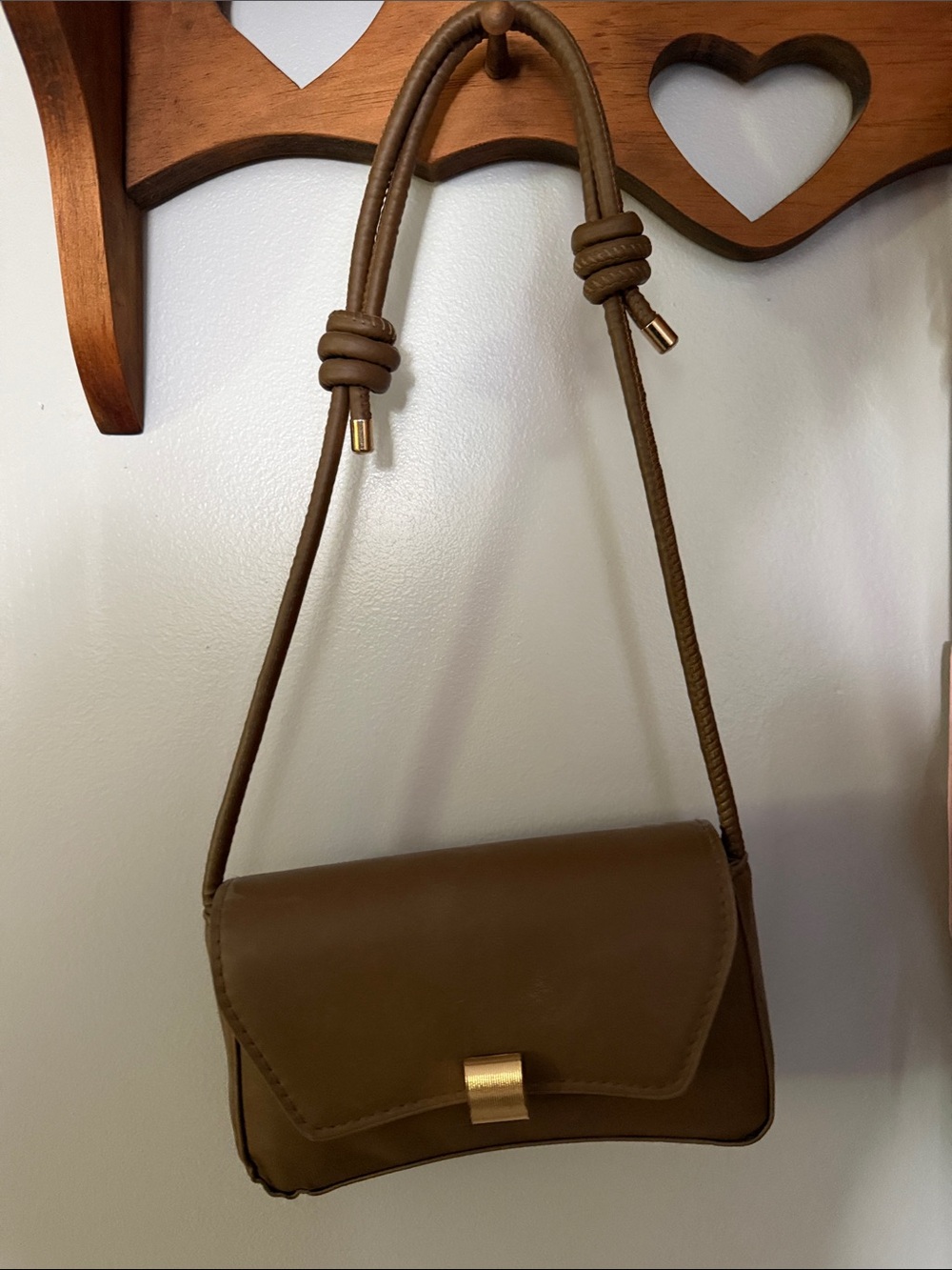 Women’s Brown Leather Crossbody Bag - Classic Everyday Shoulder Purse